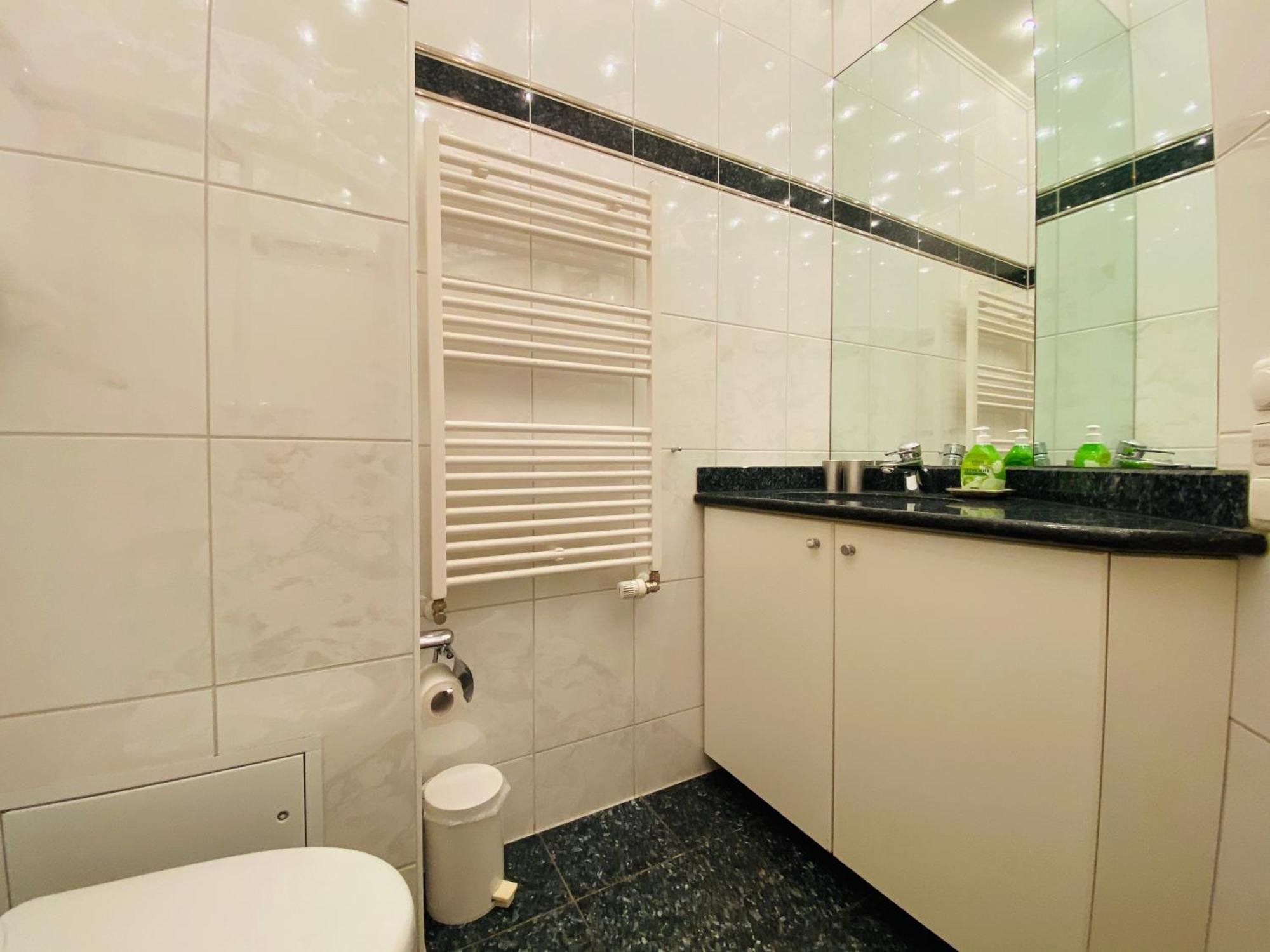 Residenz Bleichroeder - Ferienwohnung Charlotte Heringsdorf  Bagian luar foto