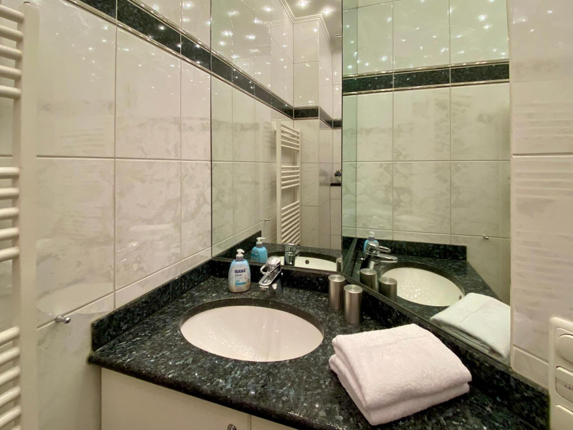 Residenz Bleichroeder - Ferienwohnung Charlotte Heringsdorf  Bagian luar foto