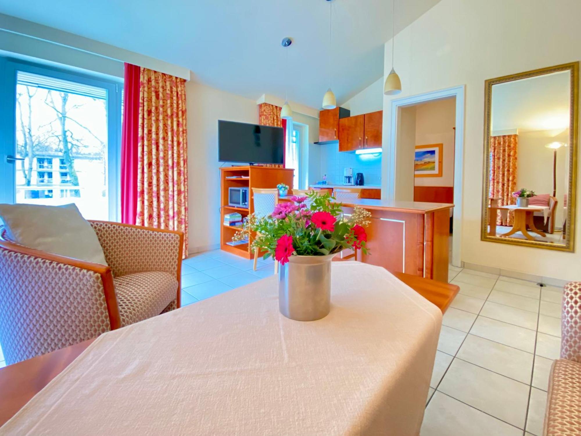 Residenz Bleichroeder - Ferienwohnung Charlotte Heringsdorf  Bagian luar foto